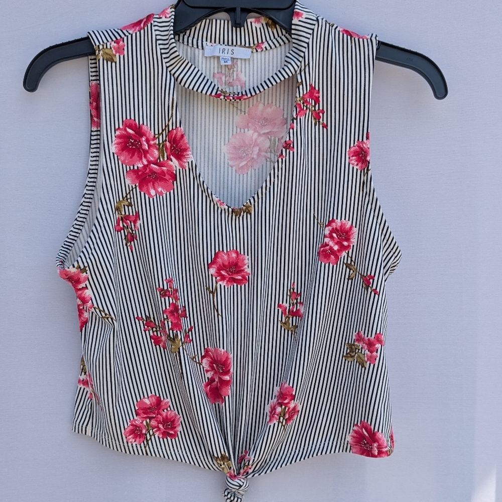 🖖 Iris 🖖 Pink Floral Striped Knotted Top
